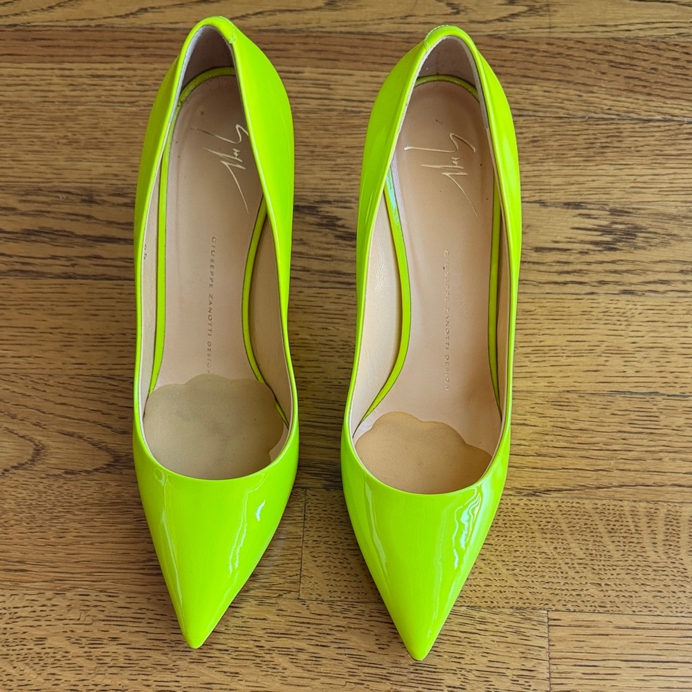 Giuseppe Zanotti Neon Lime Patent Pointed-Toe Pumps